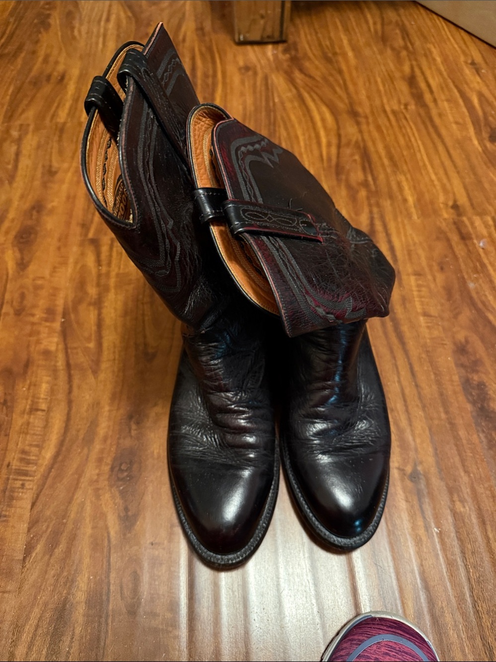 Men's Lucchese Black Leather Cowboy Boots - Classic Western Style